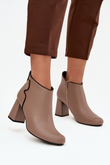 Peau Bottes réchauffer avec des talons beige Ivessara 2