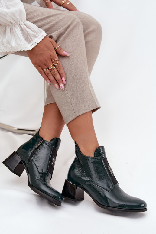 Leer met lakeffect Laarzen Op Klok Met sierlijk Detalem opInarmen Zazoo 60560 kaki kleuren