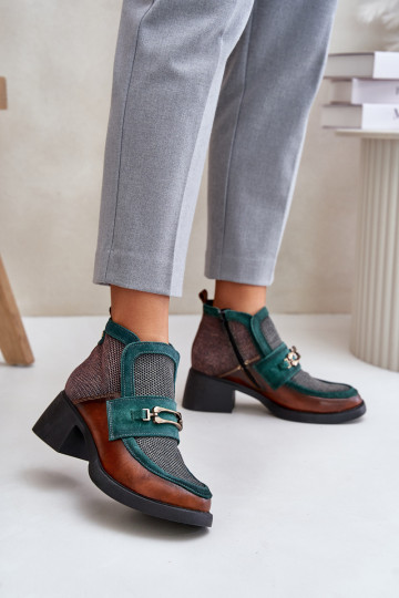 Peau Bottes pour femmes Sur des talons massifs avec des ornements Il fautciejka A6747-29 brun-couleur verte 2