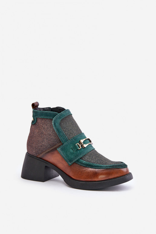 Peau Bottes pour femmes Sur des talons massifs avec des ornements Il fautciejka A6747-29 brun-couleur verte Peau Bottes pour femmes Sur des talons massifs avec des ornements Il fautciejka A6747-29 brun-couleur verte