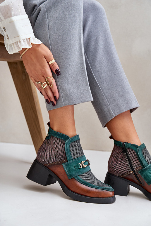 Haut Damenstiefel Auf massiven Absätzen mit Ornamenten Es mussciejka A6747-29 braun-grüne Farbe Haut Damenstiefel Auf massiven Absätzen mit Ornamenten Es mussciejka A6747-29 braun-grüne Farbe