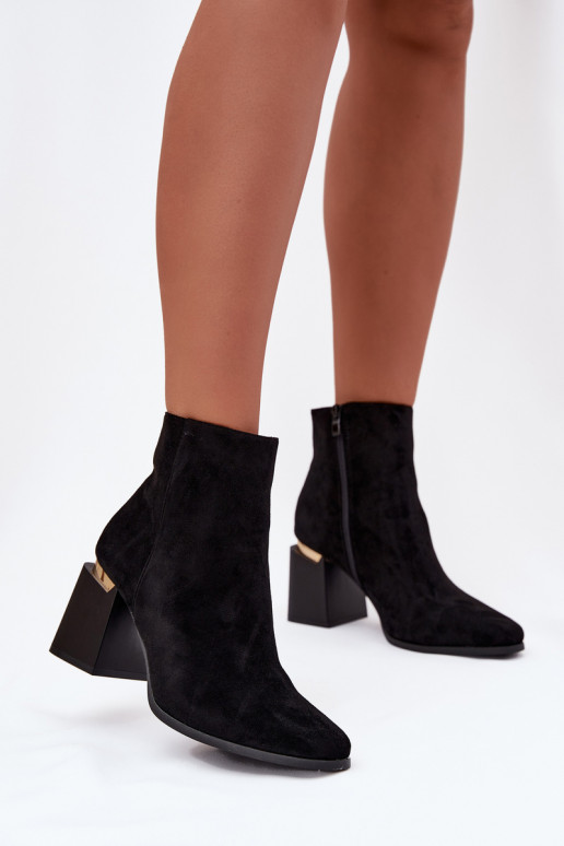 Warm gefütterte Damenstiefeletten aus schwarzem Eko-Suede Brivelle