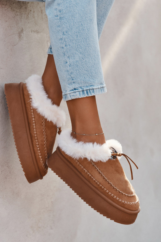 Dames sneeuwlaarzen met platform, bont en naden in bruin "Kellina" Dames sneeuwlaarzen met platform, bont en naden in bruin "Kellina"