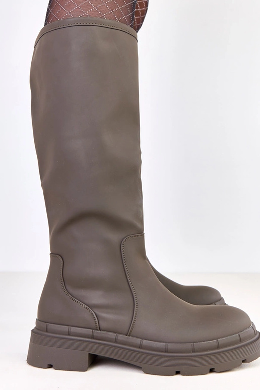 Bottes longues en simili cuir vert...