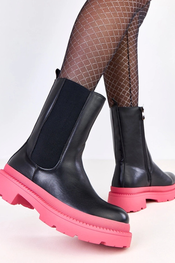 Zwarte enkellaarsjes met...