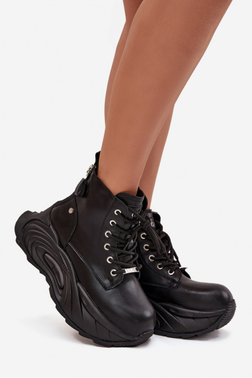 Peau réchauffer Bottes pour femmes avec une plateforme GOE SS2N4301 couleur noire