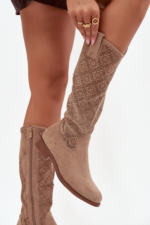 Damenstiefel mit durchbrochenen Elementen mit breiten Absätzen S.Barski HY52-534 Beige Damenstiefel mit durchbrochenen Elementen mit breiten Absätzen S.Barski HY52-534 Beige