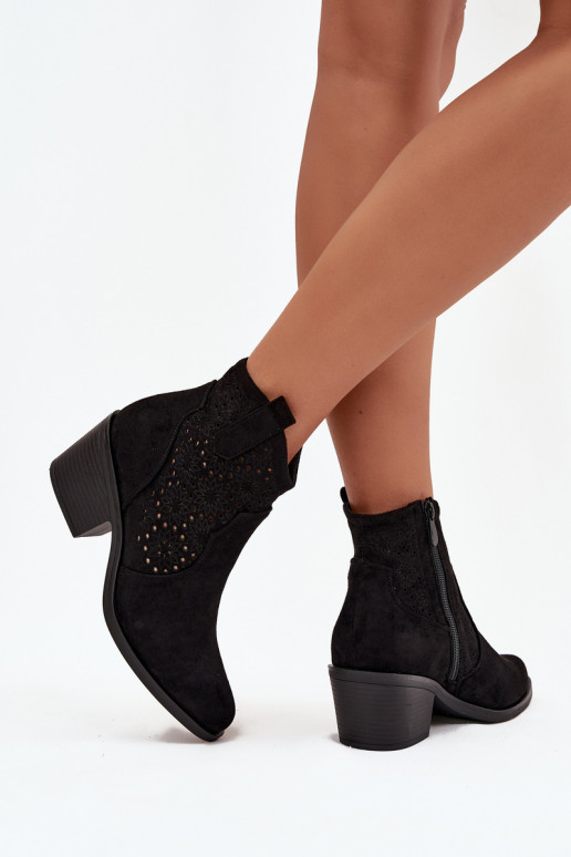 Damenstiefel mit durchbrochenen Elementen mit Absätzen S.Barski HY52-529 schZuarze Farbe Damenstiefel mit durchbrochenen Elementen mit Absätzen S.Barski HY52-529 schZuarze Farbe