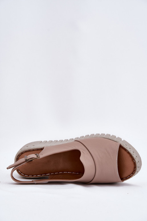 Sandales pour femmesActivéturalnej Skóry Sur un coin Artiker 54C0788 beige