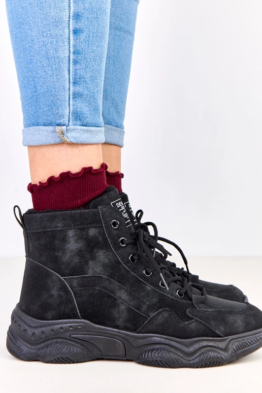 Schwarze Arbeitsschuhe aus...