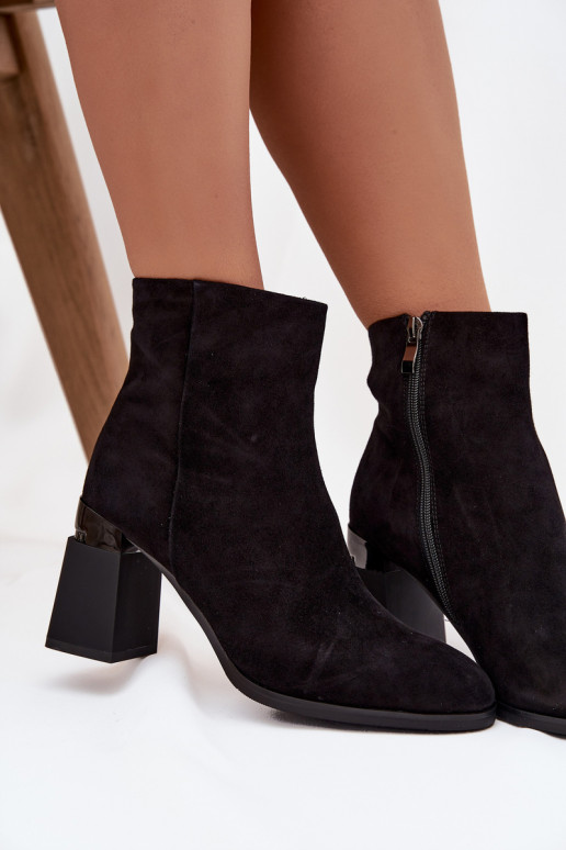 Bottes pour femmesActivéturalnego en daimu avec des talons réchauffer D&A CR52-718 couleur noire