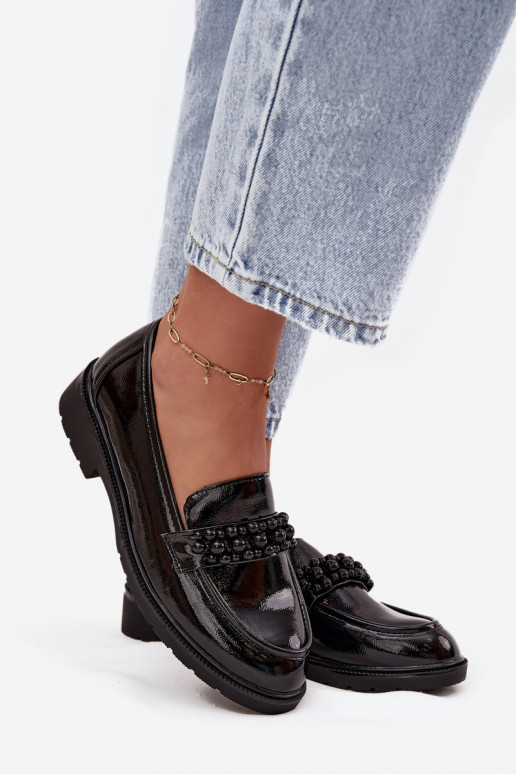 mocassins pour femmes avec effet vernis avec des perles S.Barski HY52-541 couleur noire