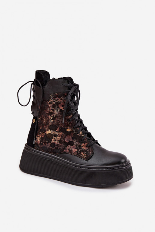 Peau Bottes avec une plateforme Il fautciejka 07086-01 couleur noire Peau Bottes avec une plateforme Il fautciejka 07086-01 couleur noire