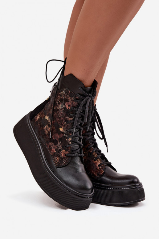 Haut Stiefel mit einer Plattform Es mussciejka 07086-01 schZuarze Farbe Haut Stiefel mit einer Plattform Es mussciejka 07086-01 schZuarze Farbe