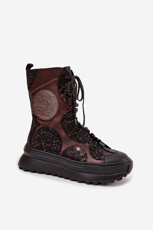 Haut Stiefel mit einer Plattform sich Zuarm laufen Es mussciejka 06565-02 braun-goldene Farbe