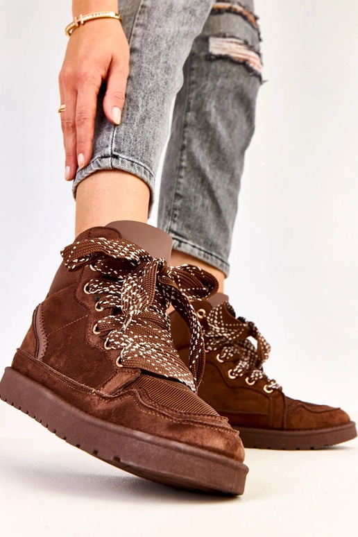 Baskets hautes marron avec de grosses...