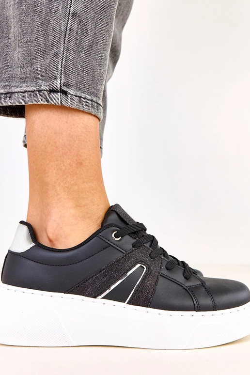 Baskets noires avec plateforme et... Baskets noires avec plateforme et...