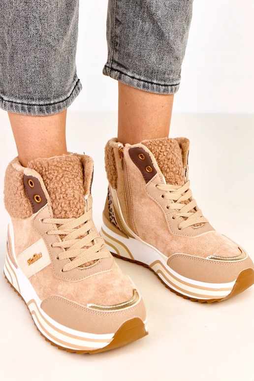 Baskets hautes beige foncé et chaudes... Baskets hautes beige foncé et chaudes...