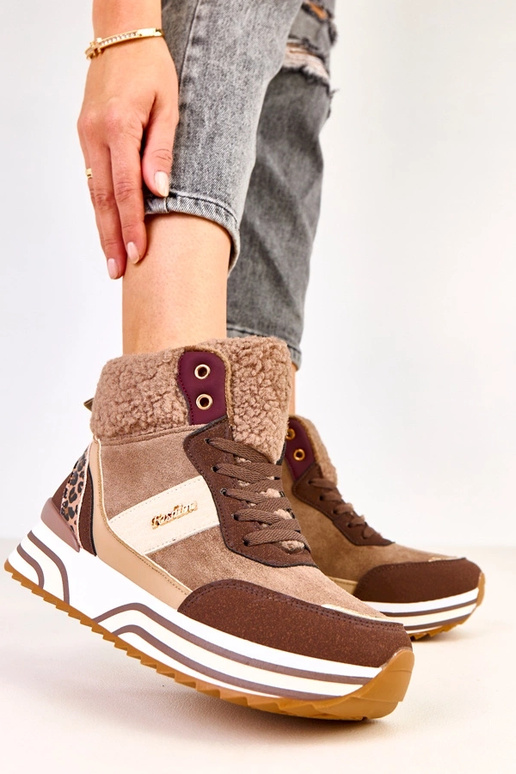 Braune hohe warme Sneakers mit Fell...