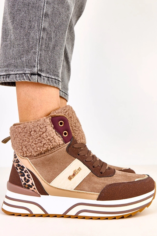 Braune hohe warme Sneakers mit Fell...