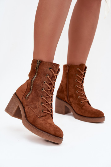 Gewatteerde dames bruine enkellaarsjes met veters en ritsen Paressa