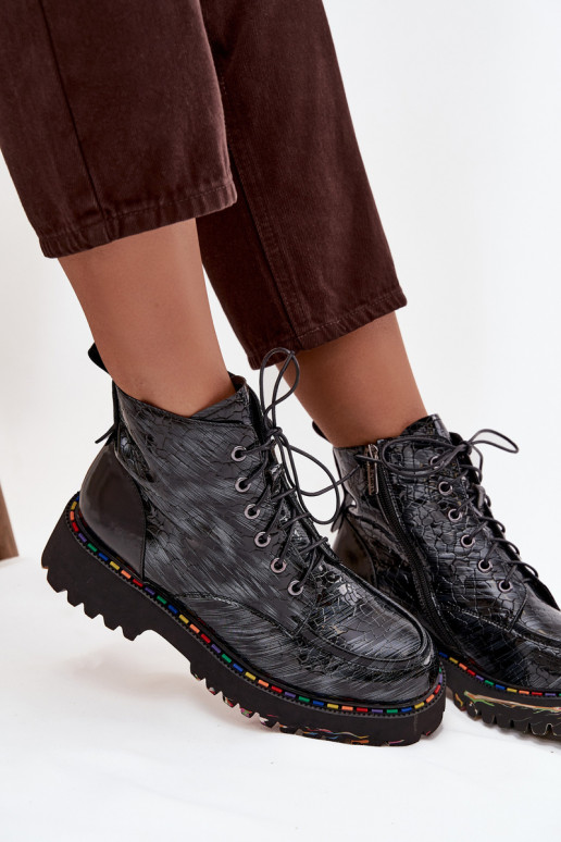 Peau avec effet vernis Bottes pour femmes Artiker 57C0065 couleur grise