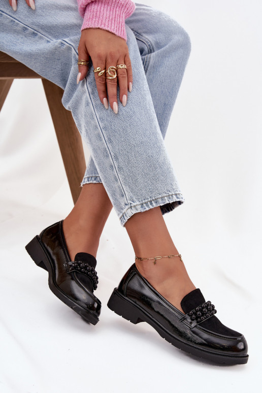 mocassins pour femmes avec effet vernis avec des perles S.Barski HY52-541 couleur noire