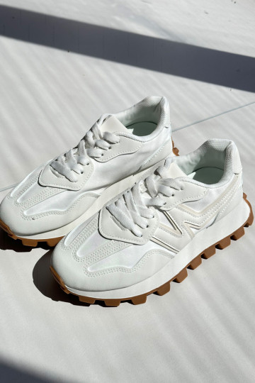 Chaussures modèle baskets baskets Féminin couleur blanche Kalelia 2