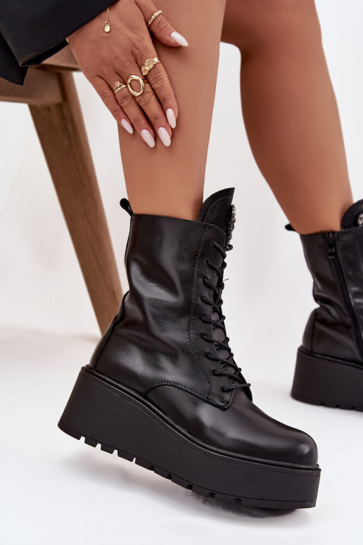 Peau Bottes pour femmes avec des ornements réchauffer couleur noire Ulrika