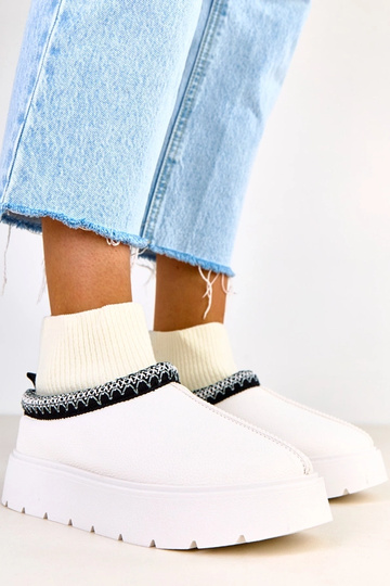 Bottes de neige blanches... 2