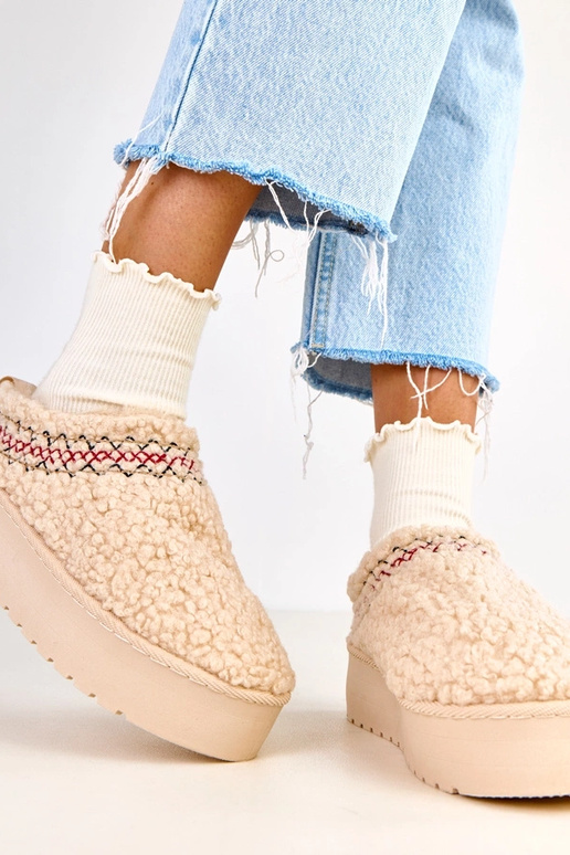 Beige flache Schneestiefel mit...