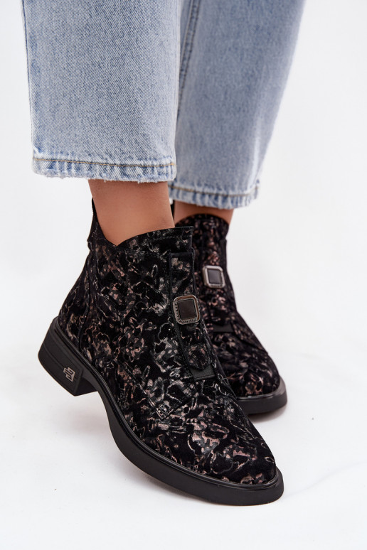 LaarzenOpturalnego van suèdeu Op een lage hak D&A CR52-713 in zInart en bruin