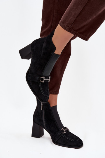 Bottines pour femmes en cuir naturel avec talons Artiker 57C0124 noires