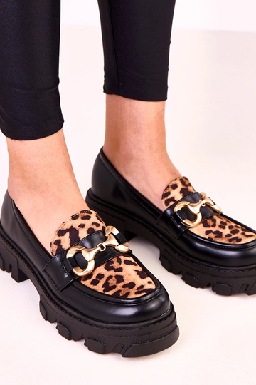 Mocassins noirs avec accent... 2