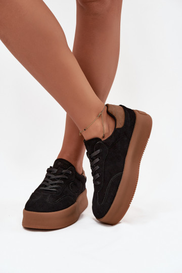 Chaussures modèle baskets Féminin avec une plateforme Big Star SS274761 couleur noire