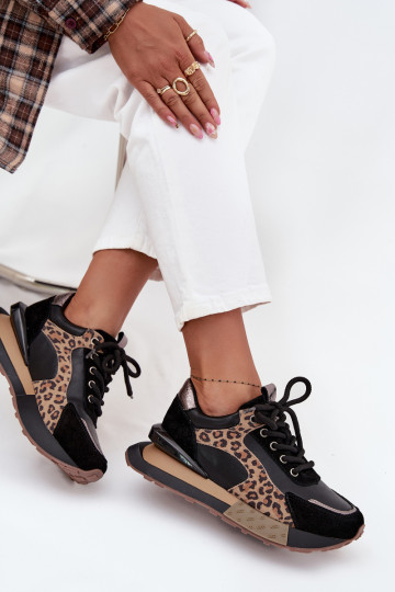 Peau Chaussures modèle baskets Féminin avec une plateforme avec des motifs en fourrure de léopard Artiker 55C0134 couleur noire