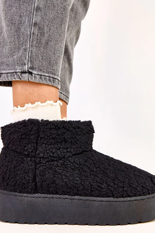 Zwarte sneeuwlaarzen met schapenvacht...