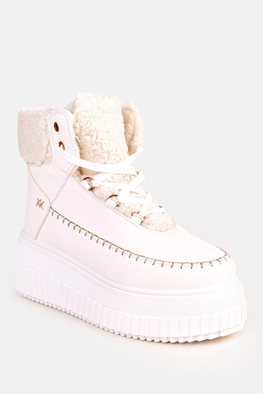 Witte warme sportieve enkellaarsjes...