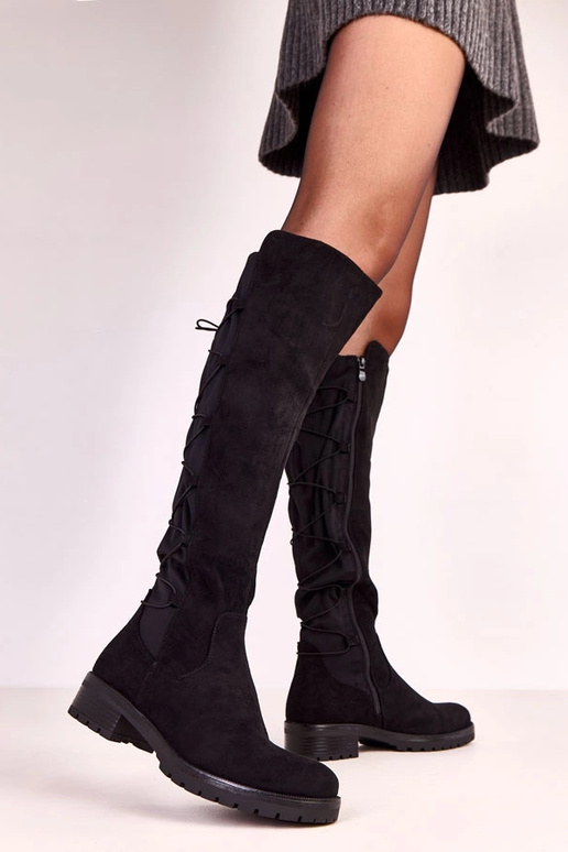 Bottes noires montantes avec lacets...