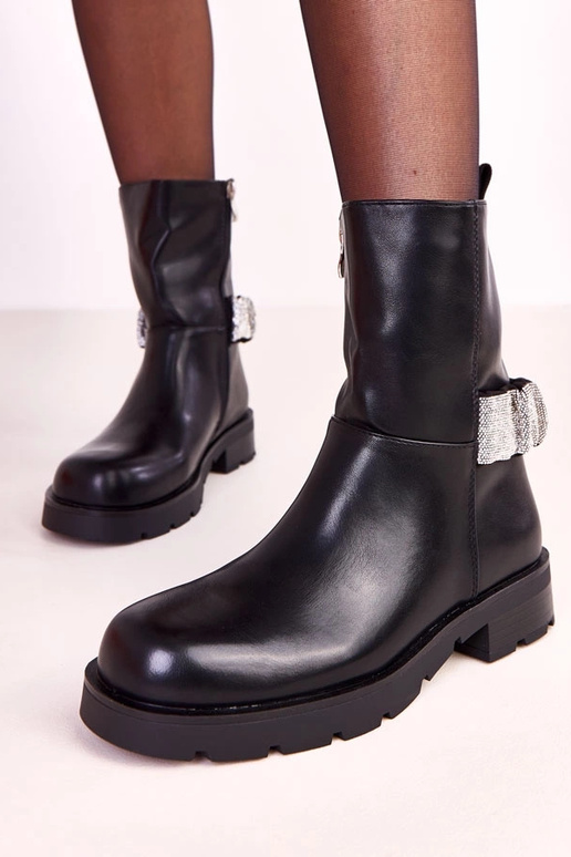 Bottines noires pour femmes avec... Bottines noires pour femmes avec...