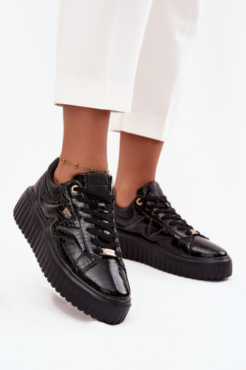 avec effet vernis Chaussures modèle baskets Féminin avec une plateforme Lee Cooper LCJ-25-09-3870 couleur noire 2