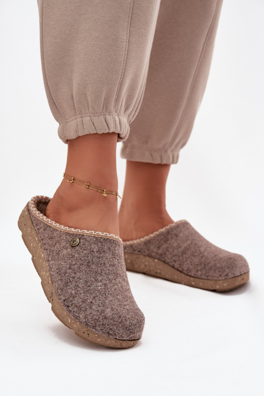 chaussures fait maison Chaussons Féminin Inblu ED000031 beige chaussures fait maison Chaussons Féminin Inblu ED000031 beige