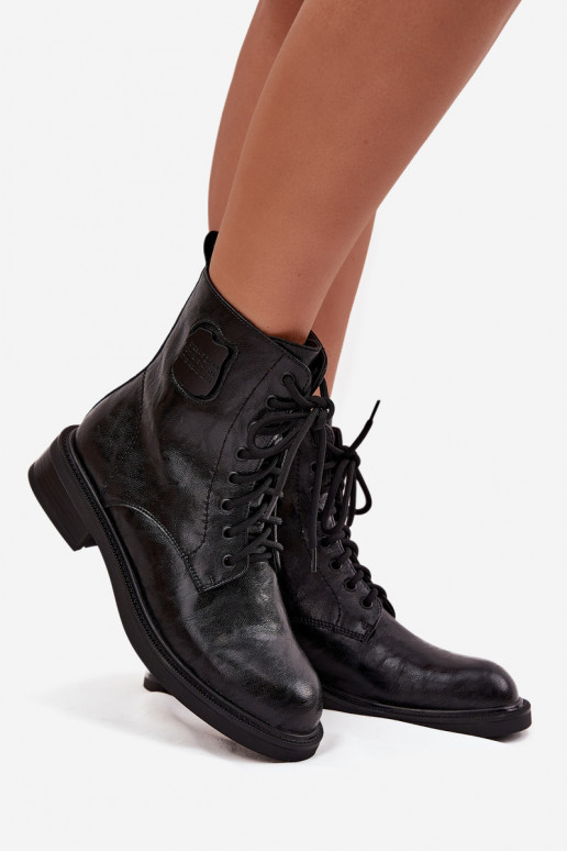 Peau Bottines de travail Féminin Avec des décorations Detalem Il fautciejka K7180-01 couleur noire Peau Bottines de travail Féminin Avec des décorations Detalem Il fautciejka K7180-01 couleur noire