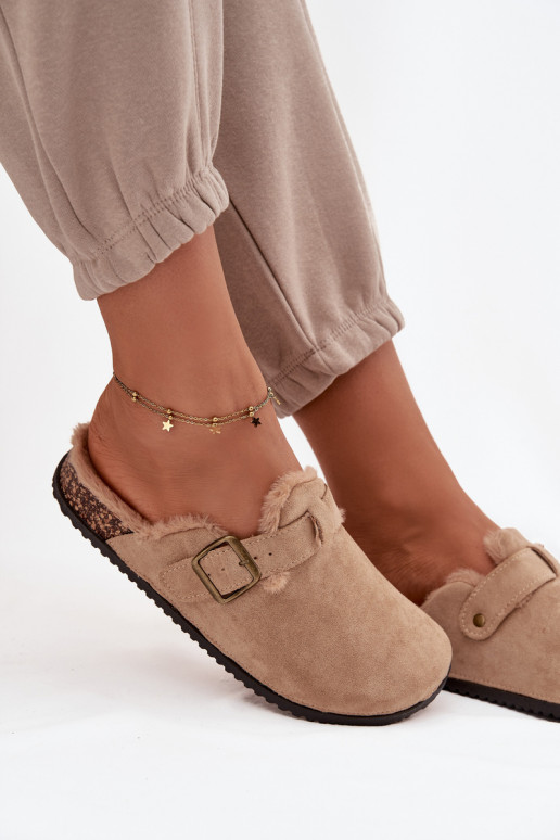 Slippers Klompen Dames opInarmen met bont erin met gespen beige Sylisse Slippers Klompen Dames opInarmen met bont erin met gespen beige Sylisse