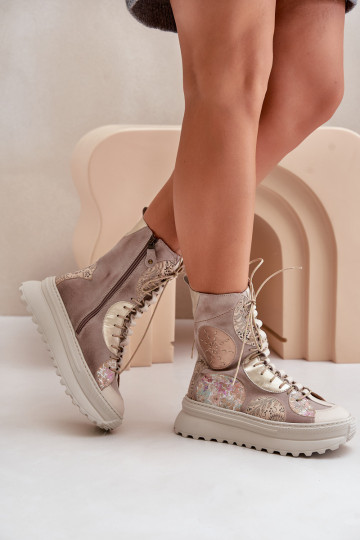 Leren suède schoenen met platform, gevoerd Tai turiciejka 06565-04 in zandkleur