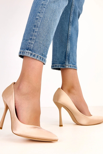 Talons aiguilles sable avec...