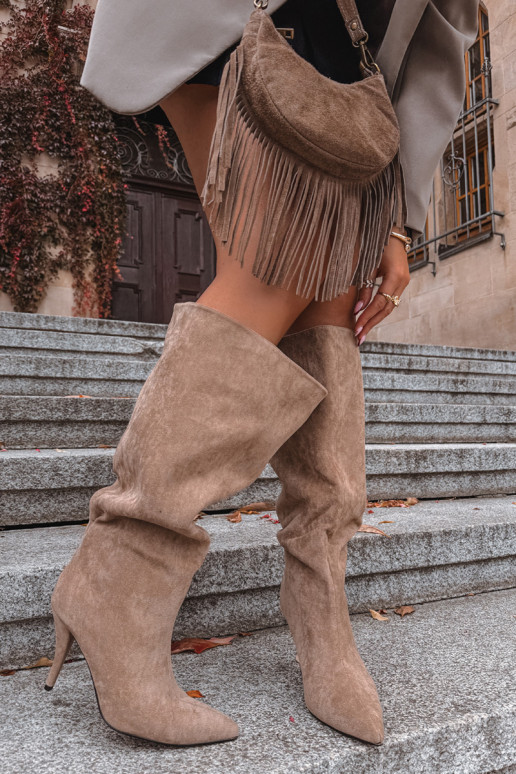 Un modèle convaincant bottes pour femmes avec des talons finsen daim écologiqueu beige Noretta Un modèle convaincant bottes pour femmes avec des talons finsen daim écologiqueu beige Noretta
