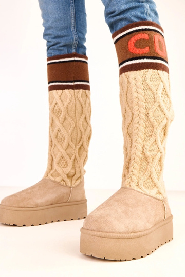 Beige Schneestiefel mit Plateausohle und hohem Schaft Coo