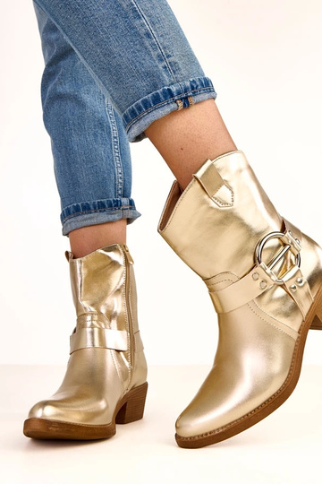 Bottes de cowboy dorées à talon avec boucle décorative Cedisa 2