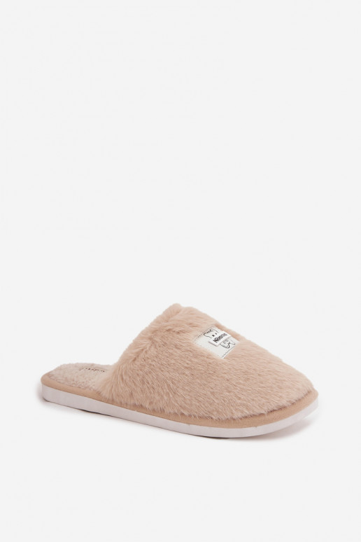 chaussures fait maison Chaussons Féminin avec un manteau de fourrure beige Il fautelis chaussures fait maison Chaussons Féminin avec un manteau de fourrure beige Il fautelis
